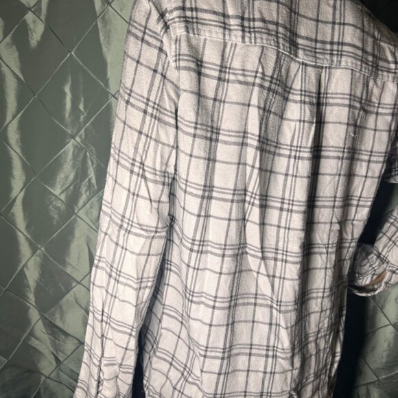 Hollister Women Small White Gray‎ Plaid Boyfriend Fit Long Sleeved Button Down - Picture 5 of 7